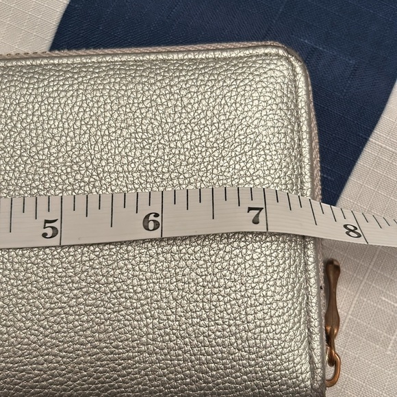 RJAY woman silver wallet zipper closure with card slots - Picture 12 of 13